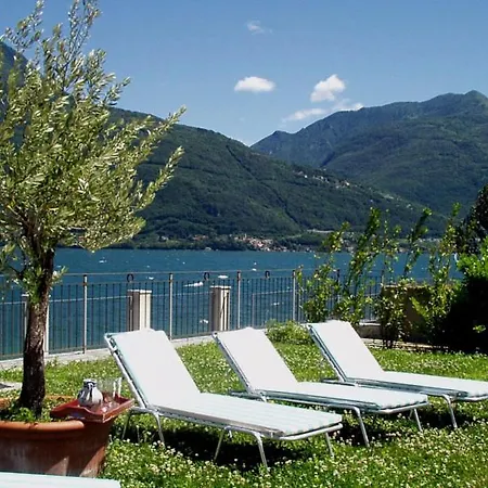 Sleeps 16 With Pool And Air Con Villa *